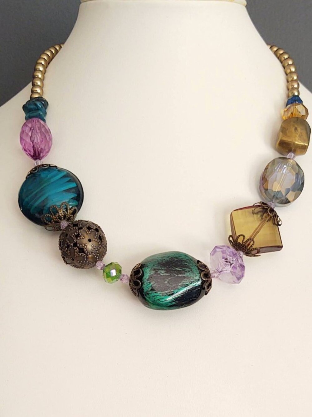 Chunky multi color multi bead style necklace